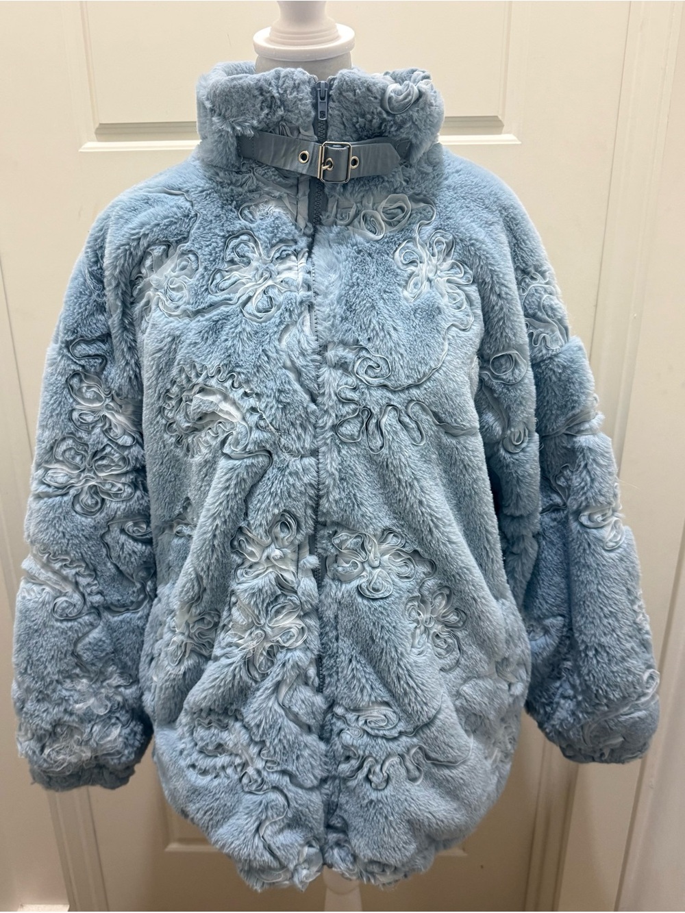 Aelfric Eden. Faux Fur Blue Floral Bomber. Medium. **Rare Style**